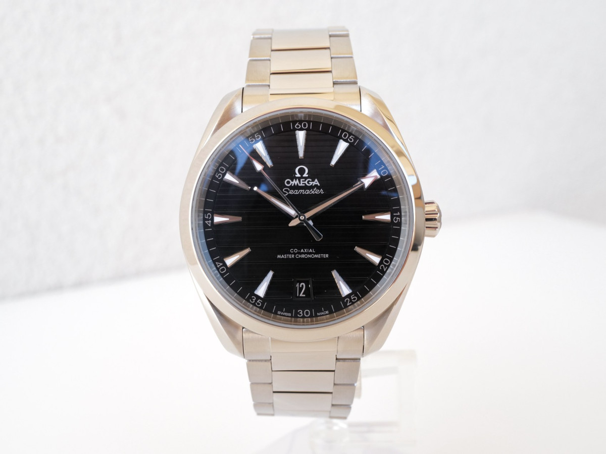 Швейцарские часы Omega Seamaster Aqua Terra 150M Master Chronometer Black Dial 41