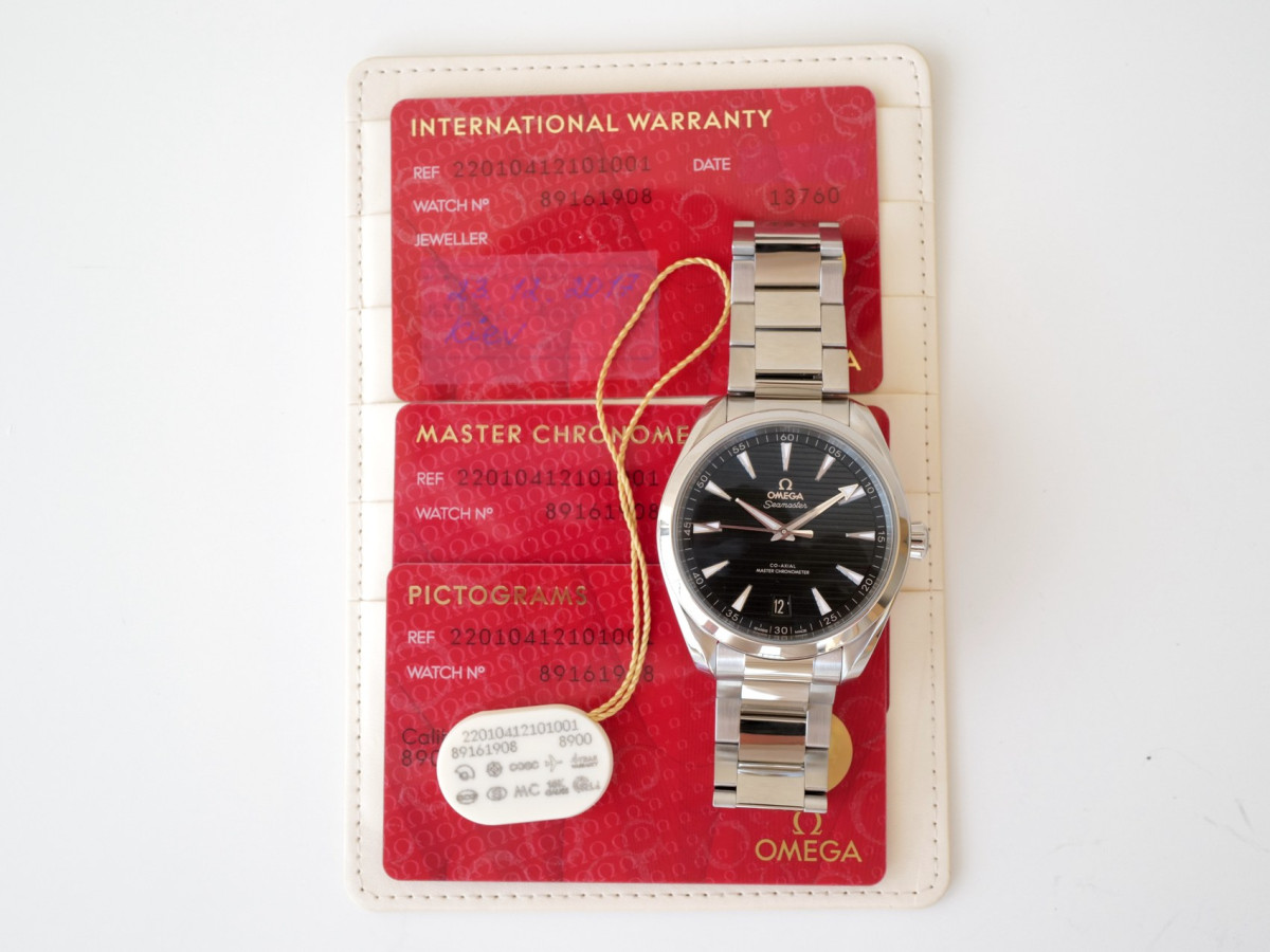 Швейцарские часы Omega Seamaster Aqua Terra 150M Master Chronometer Black Dial 41