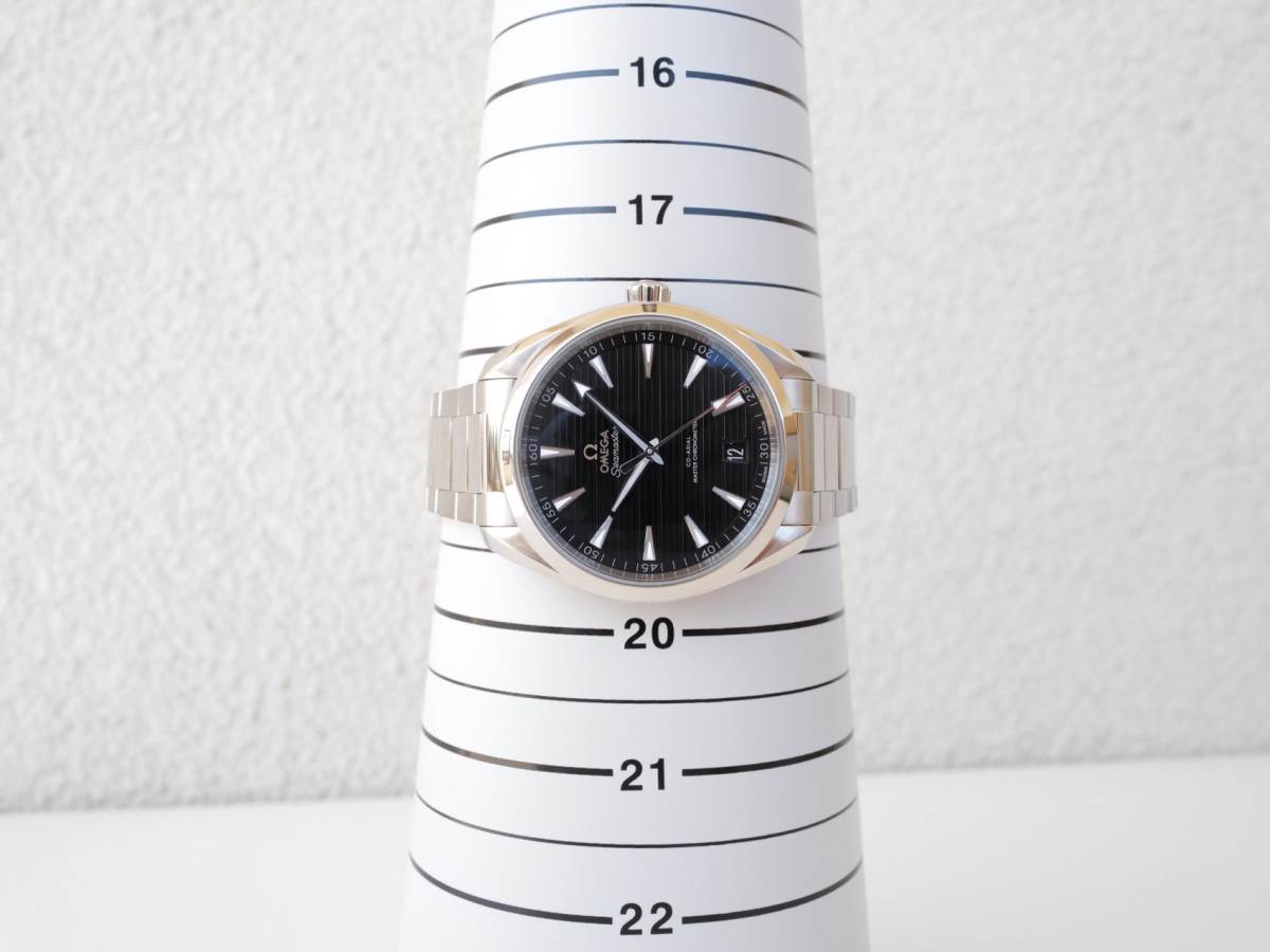 Швейцарские часы Omega Seamaster Aqua Terra 150M Master Chronometer Black Dial 41