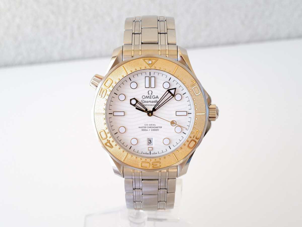Швейцарские часы Omega Seamaster Diver 300M Co-Axial Master Chronometer Paris 2024