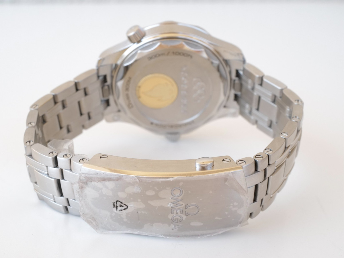 Швейцарские часы Omega Seamaster Diver 300M Co-Axial Master Chronometer Paris 2024