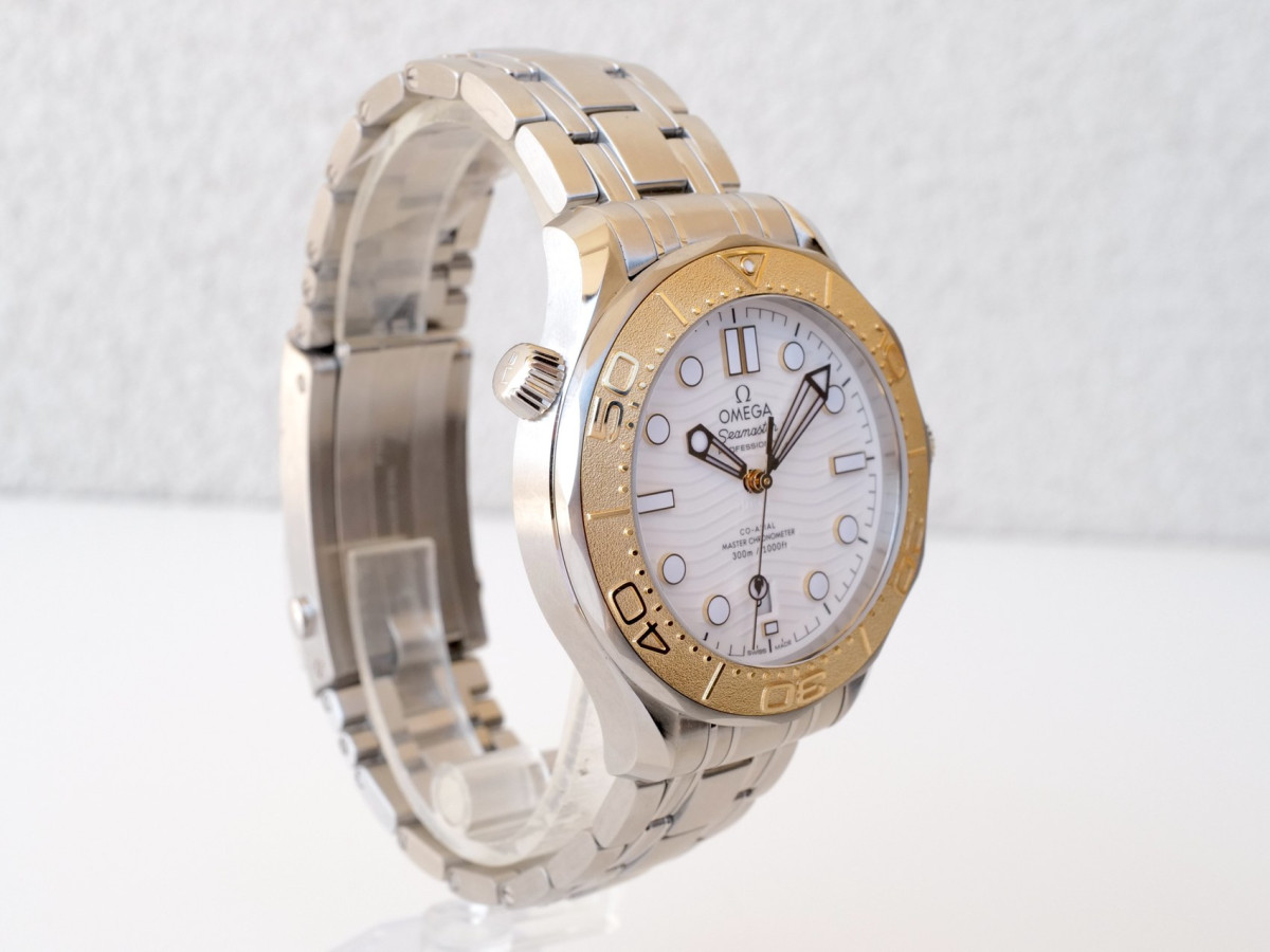 Швейцарские часы Omega Seamaster Diver 300M Co-Axial Master Chronometer Paris 2024