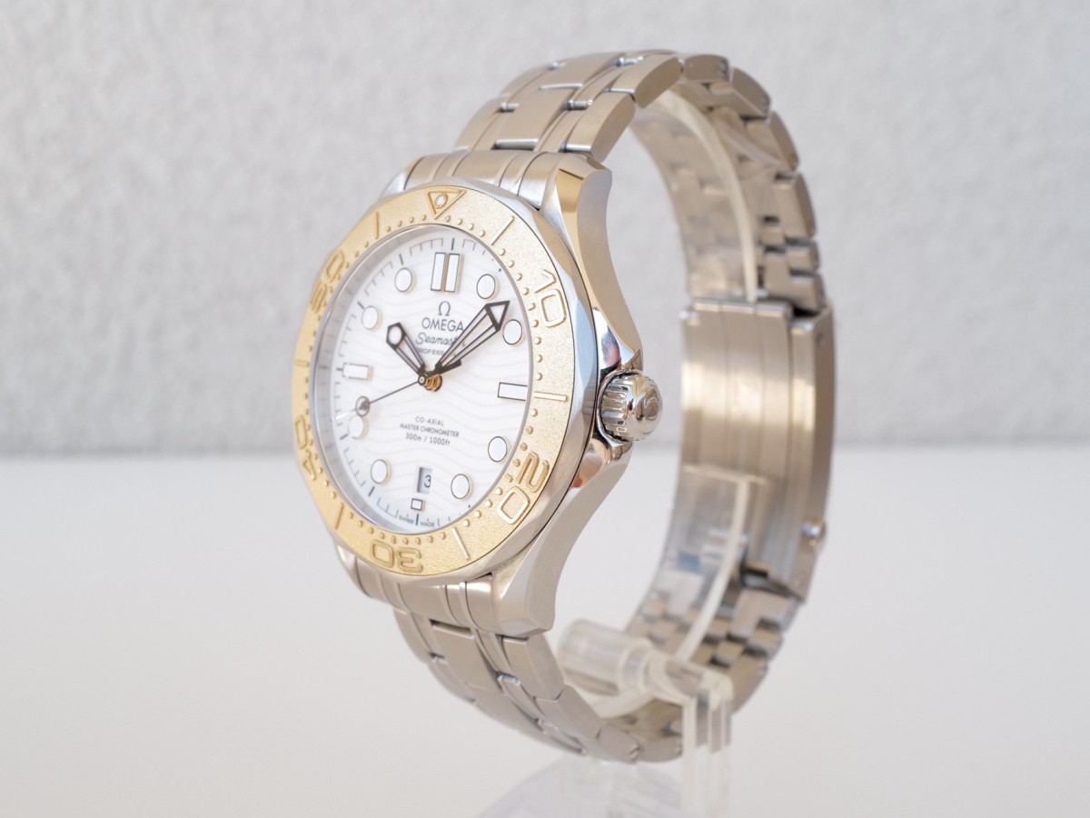 Швейцарские часы Omega Seamaster Diver 300M Co-Axial Master Chronometer Paris 2024