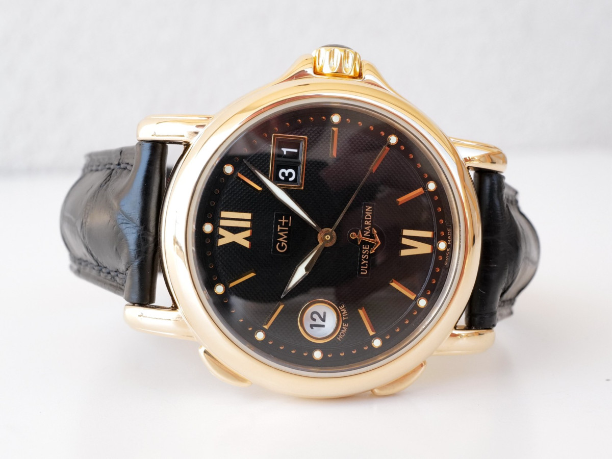 Швейцарський годинник Ulysse Nardin Dual Time GMT Big Date 18K Rose Gold 40