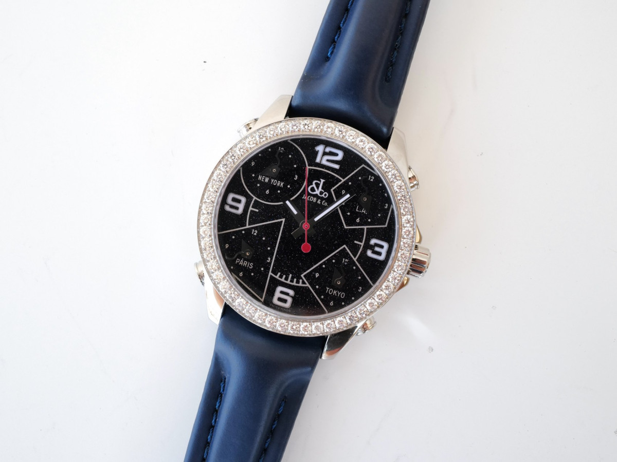 Швейцарские часы Jacob & Co Five Time Zone Diamonds 2ct Black Starry Night Dial 40