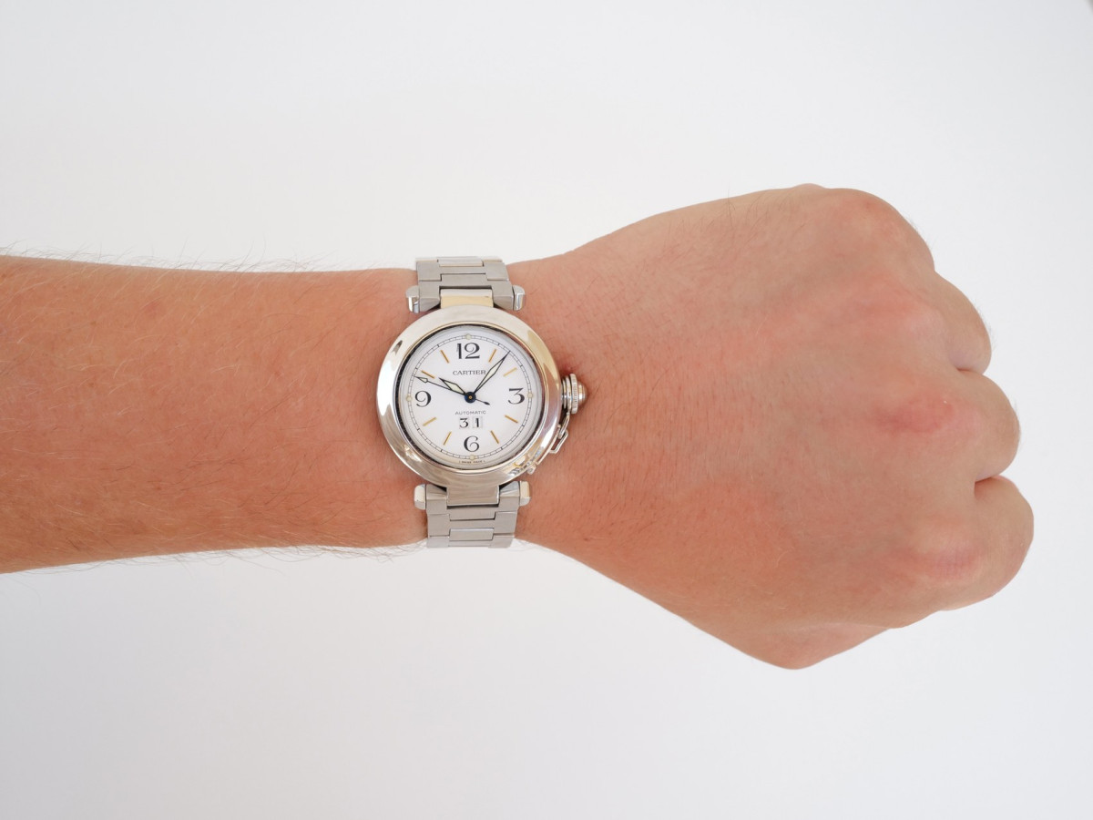 Швейцарський годинник Cartier Pasha C Big Date Midsize White Dial Automatic 35