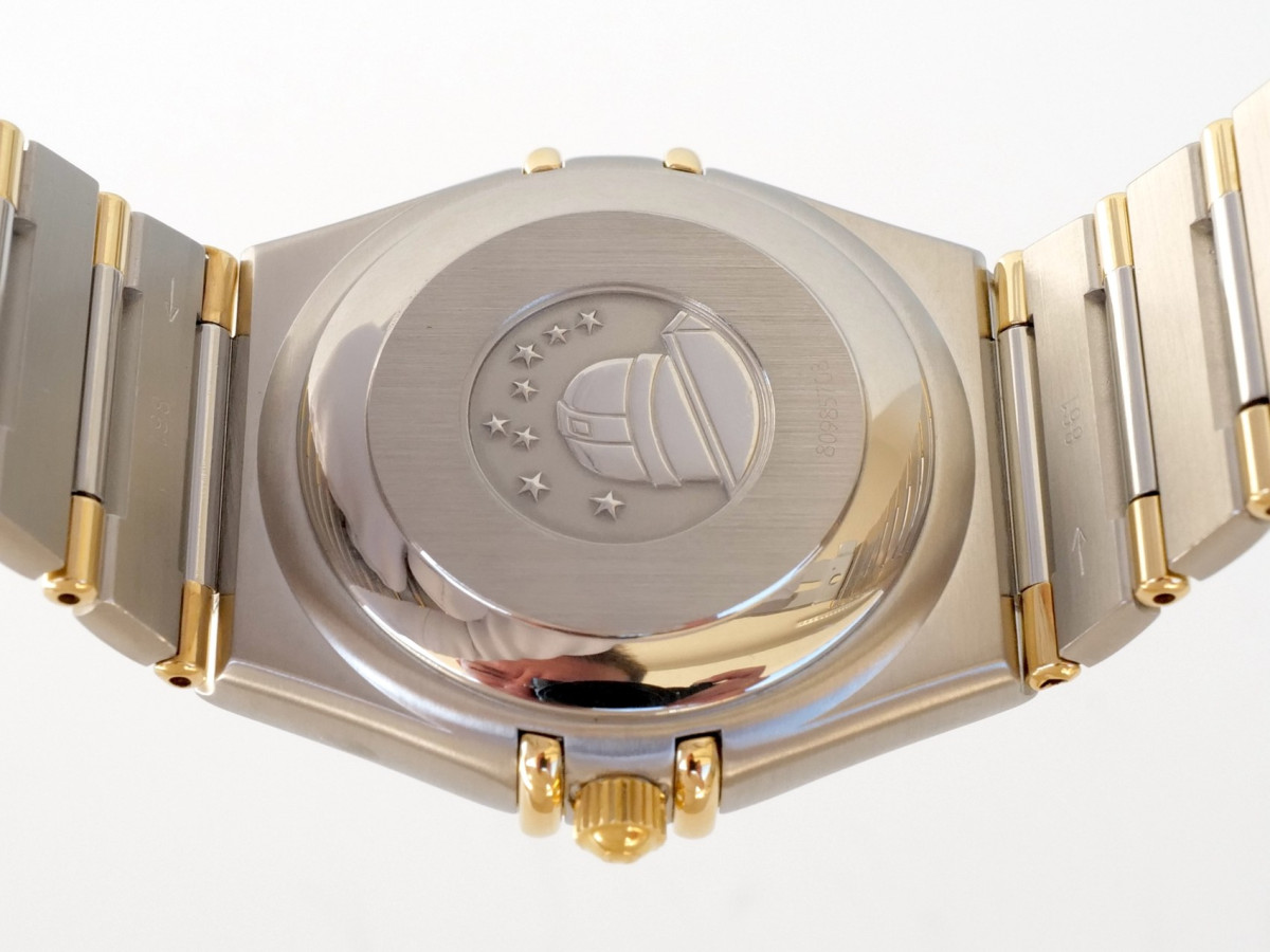 Швейцарские часы Omega Constellation Automatic Steel 18K Yellow Gold 36