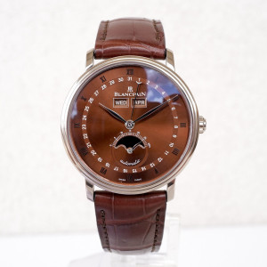 Швейцарские часы Blancpain Villeret Quantieme Triple Date Complete Calendar Moon Phase 18K White Gold Brown Dial