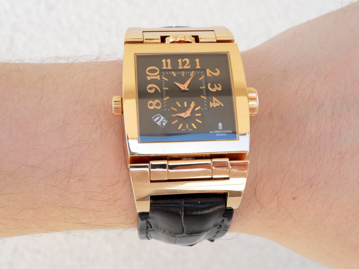 Швейцарские часы De Grisogono Instrumento Doppio Tre 18K Rose Gold