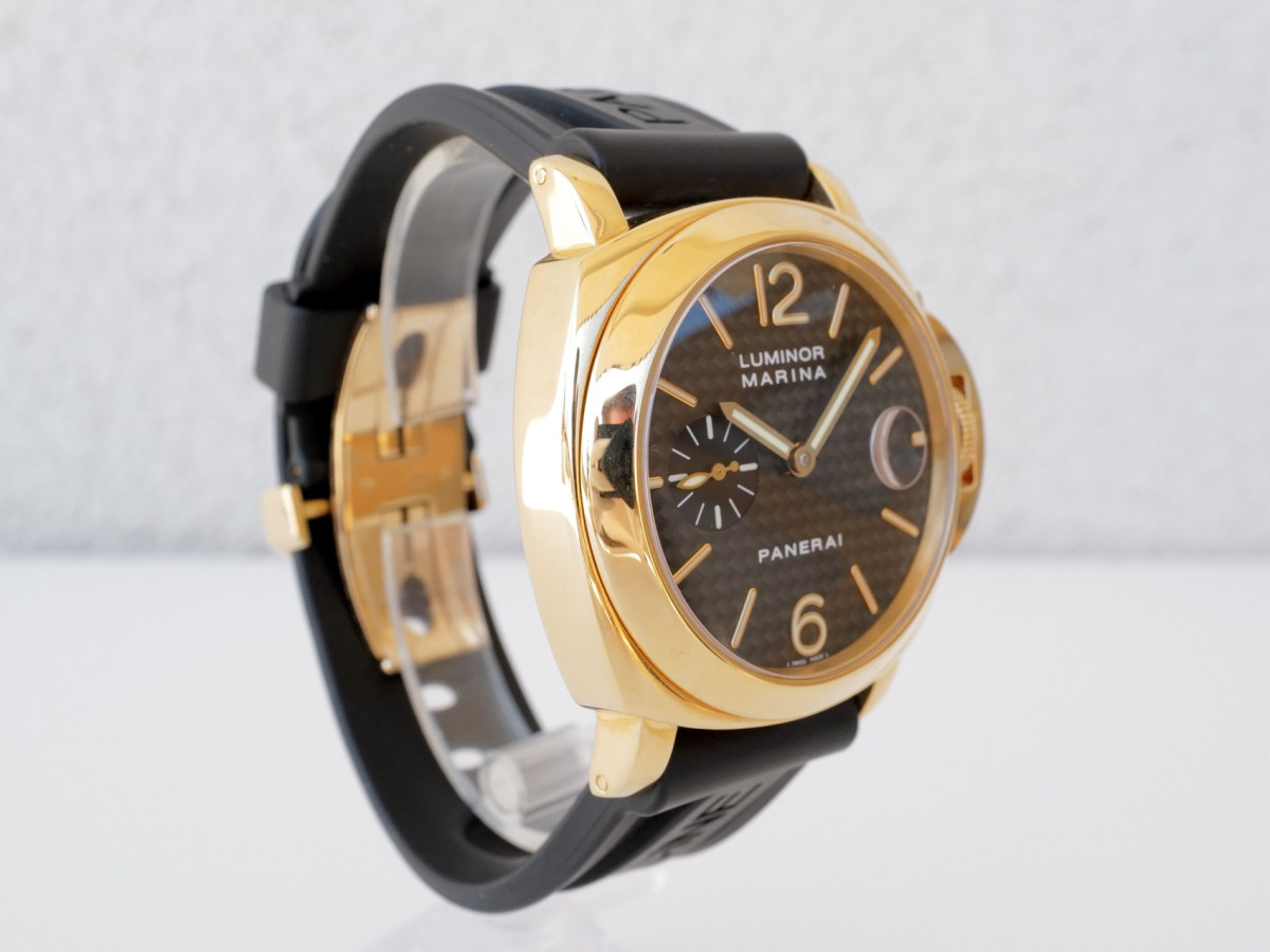 Швейцарський годинник Panerai Luminor Marina 18K Yellow Gold Carbon Dial Limited Edition 44