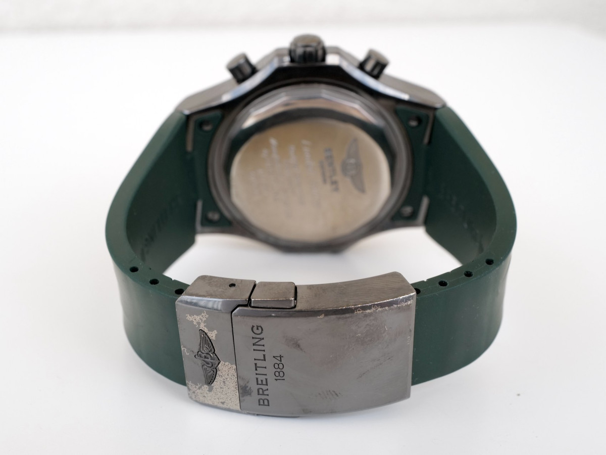 Швейцарський годинник Breitling Bentley GMT Midnight Carbon Limited Edition 49