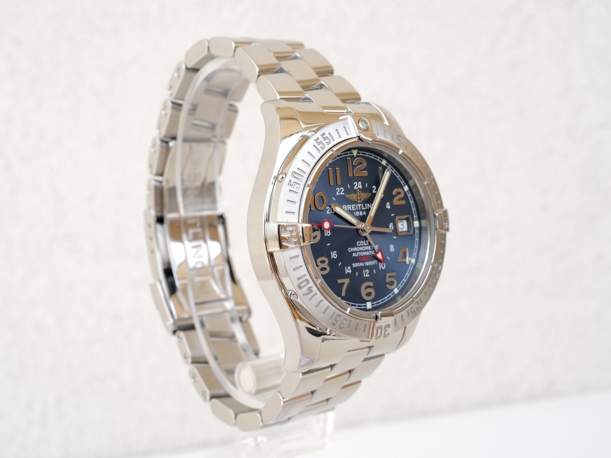 Швейцарские часы Breitling Colt GMT Blue Dial 40,5