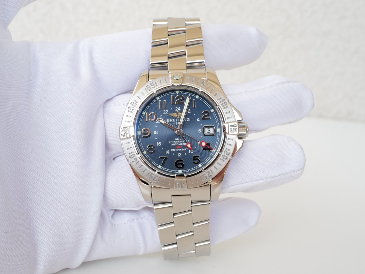 Швейцарские часы Breitling Colt GMT Blue Dial 40,5