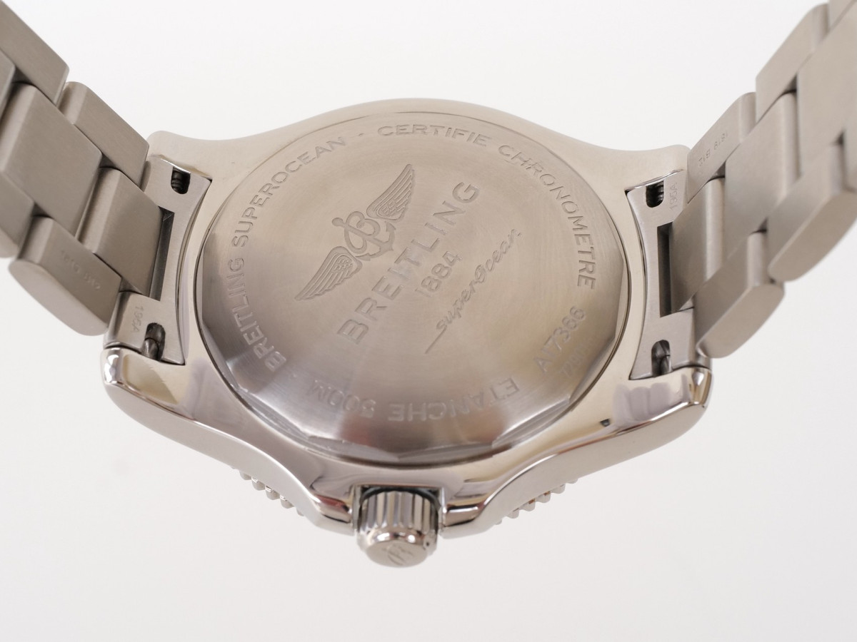 Швейцарские часы Breitling Superocean 42