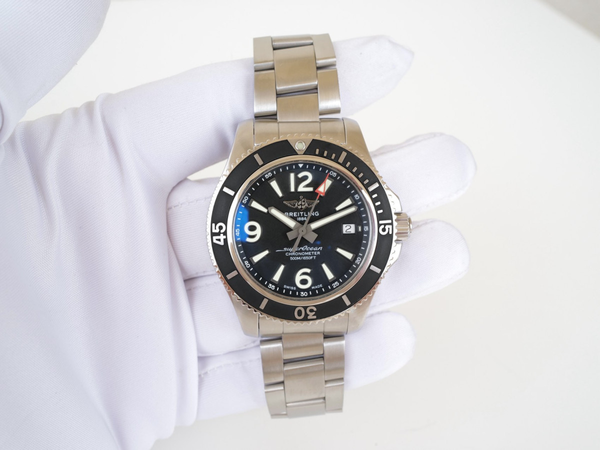 Швейцарские часы Breitling Superocean 42
