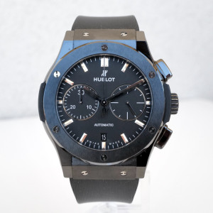Швейцарские часы Hublot Classic Fusion Chronograph Black Magic Ceramic 45