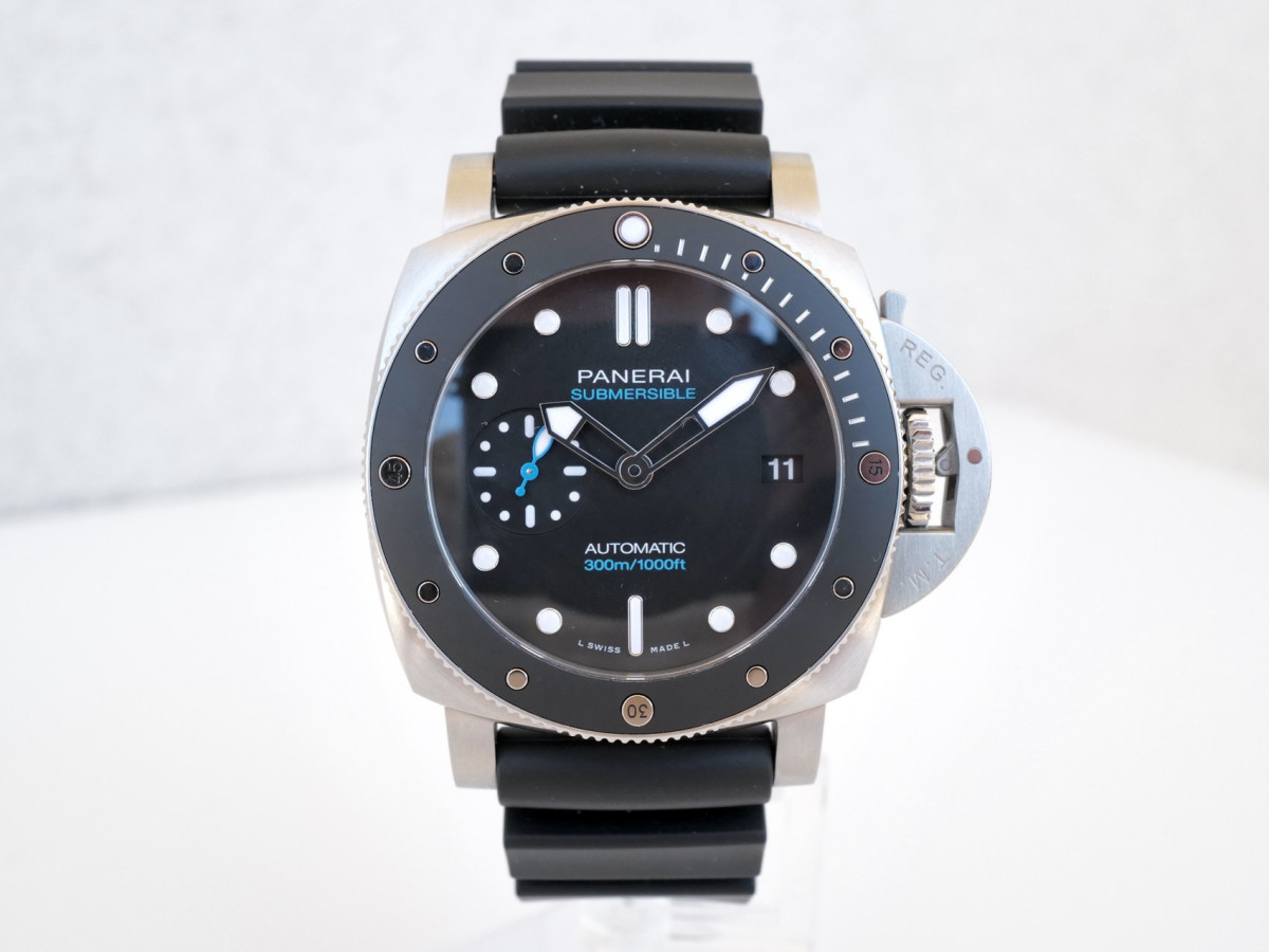 Swiss watch Panerai Submersible Automatic 42 (2023)