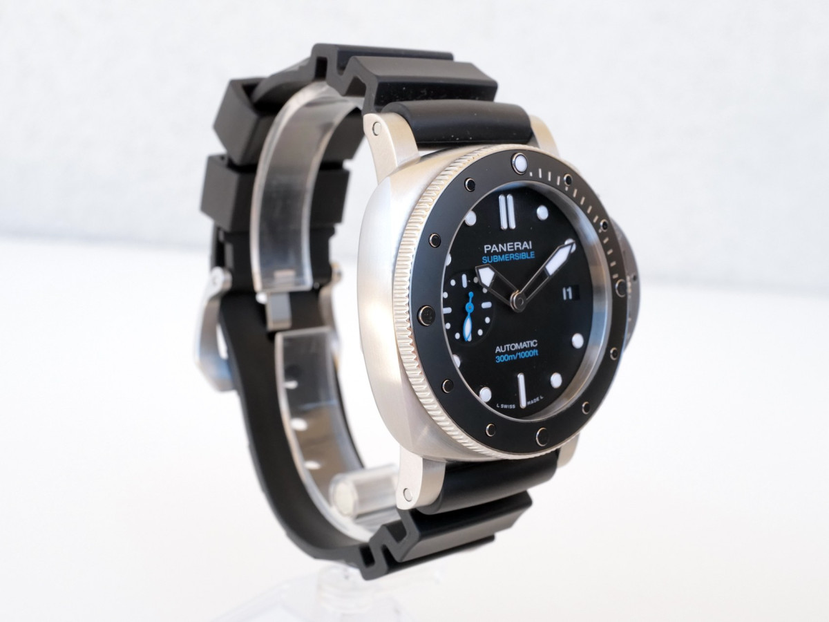 Swiss watch Panerai Submersible Automatic 42 (2023)