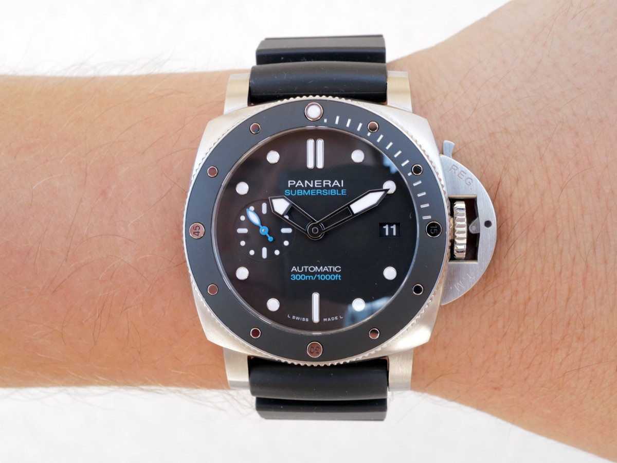 Swiss watch Panerai Submersible Automatic 42 (2023)