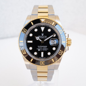 Швейцарський годинник Rolex Submariner Date 41 Yellow Gold Steel Ceramic Black Dial