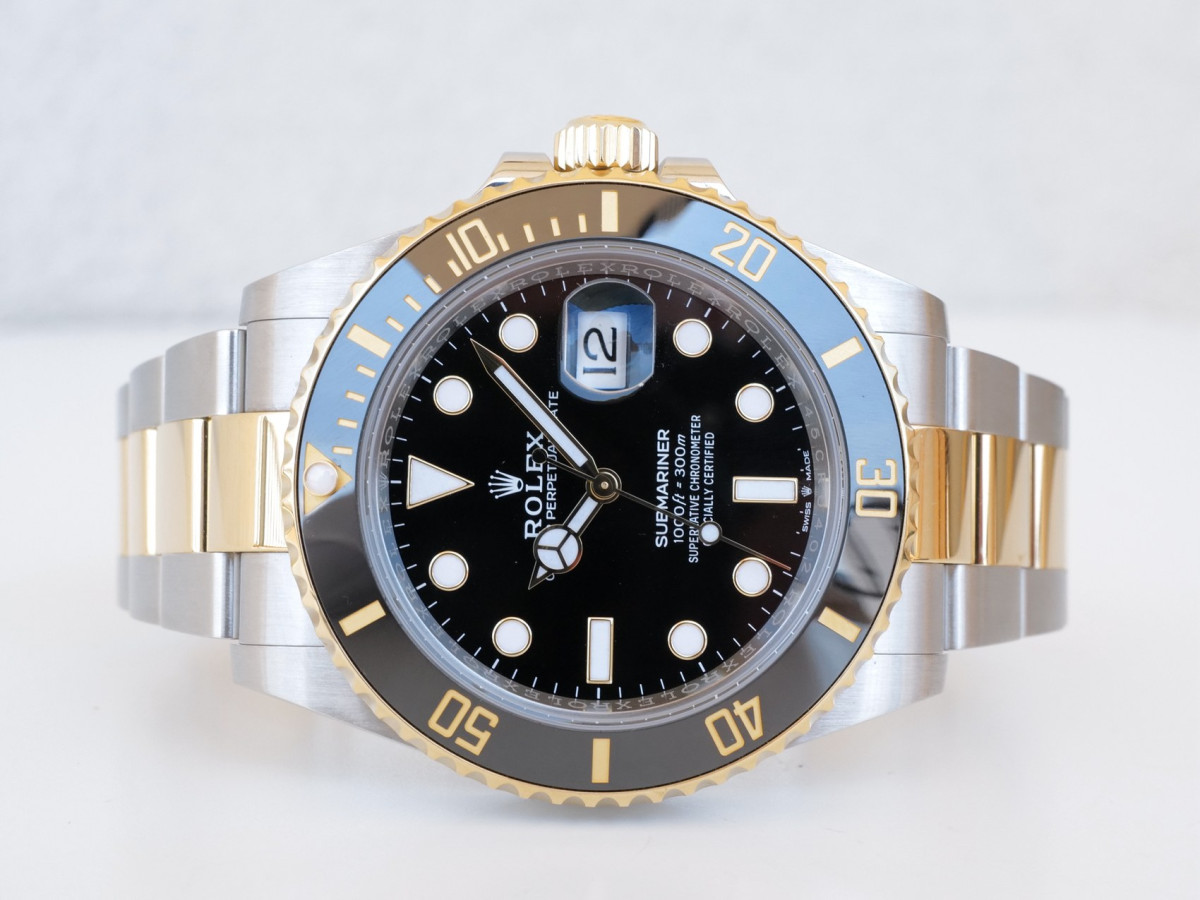 Швейцарские часы Rolex Submariner Date 41 Yellow Gold Steel Ceramic Black Dial