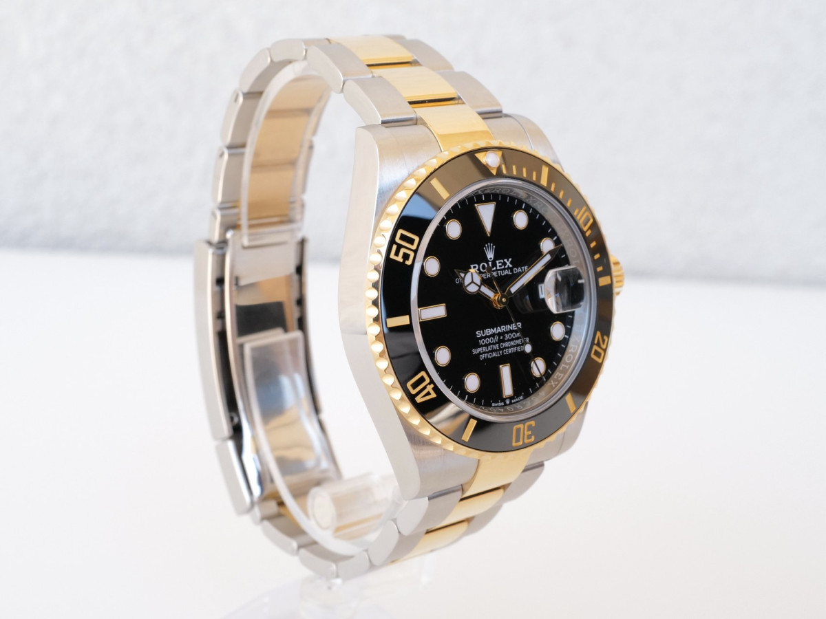 Швейцарские часы Rolex Submariner Date 41 Yellow Gold Steel Ceramic Black Dial