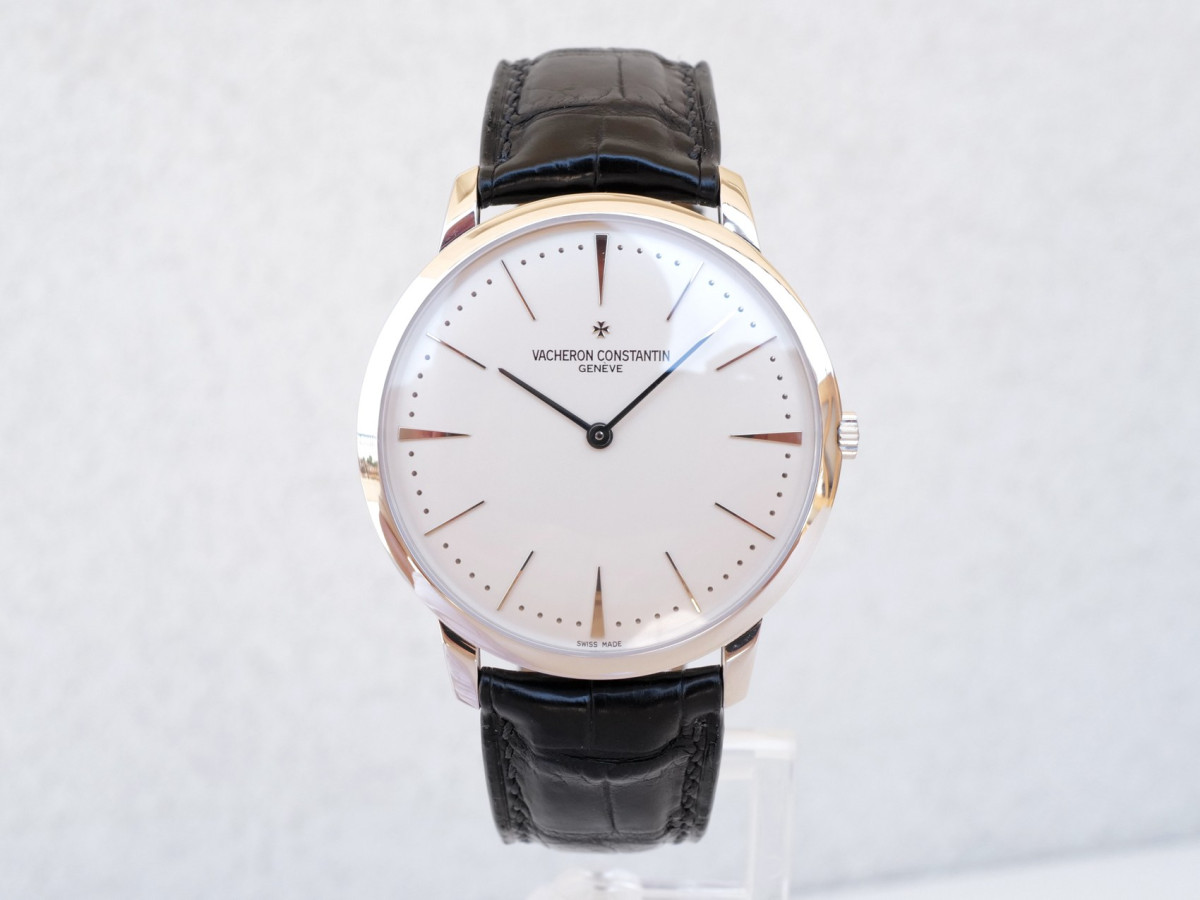 Швейцарские часы Vacheron Constantin Patrimony Manual Winding Ultra Thin 18K White Gold 40