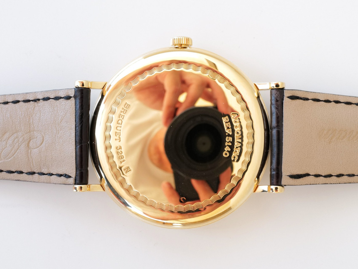 Швейцарський годинник Breguet Classique 18K Yellow Gold White Enamel Dial 40