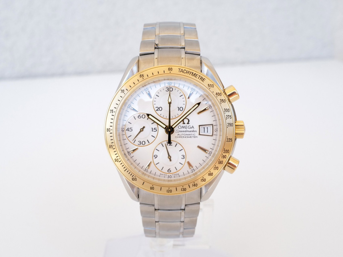 Швейцарские часы Omega Speedmaster Date Chronograph 18K Yellow Gold Steel 40