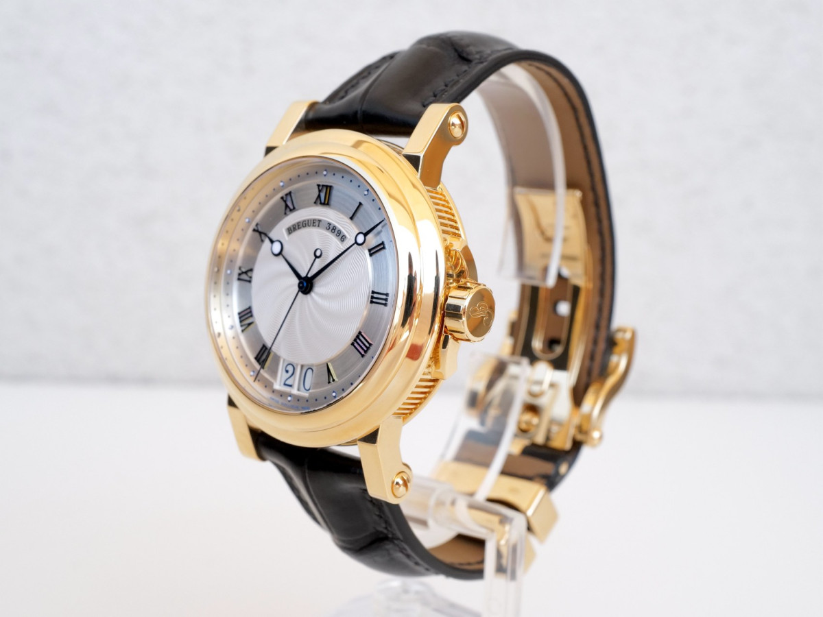 Швейцарський годинник Breguet Marine Big Date 18K Yellow Gold