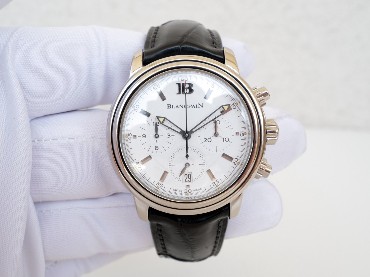 Швейцарський годинник Blancpain Leman Chronograph White Dial 38