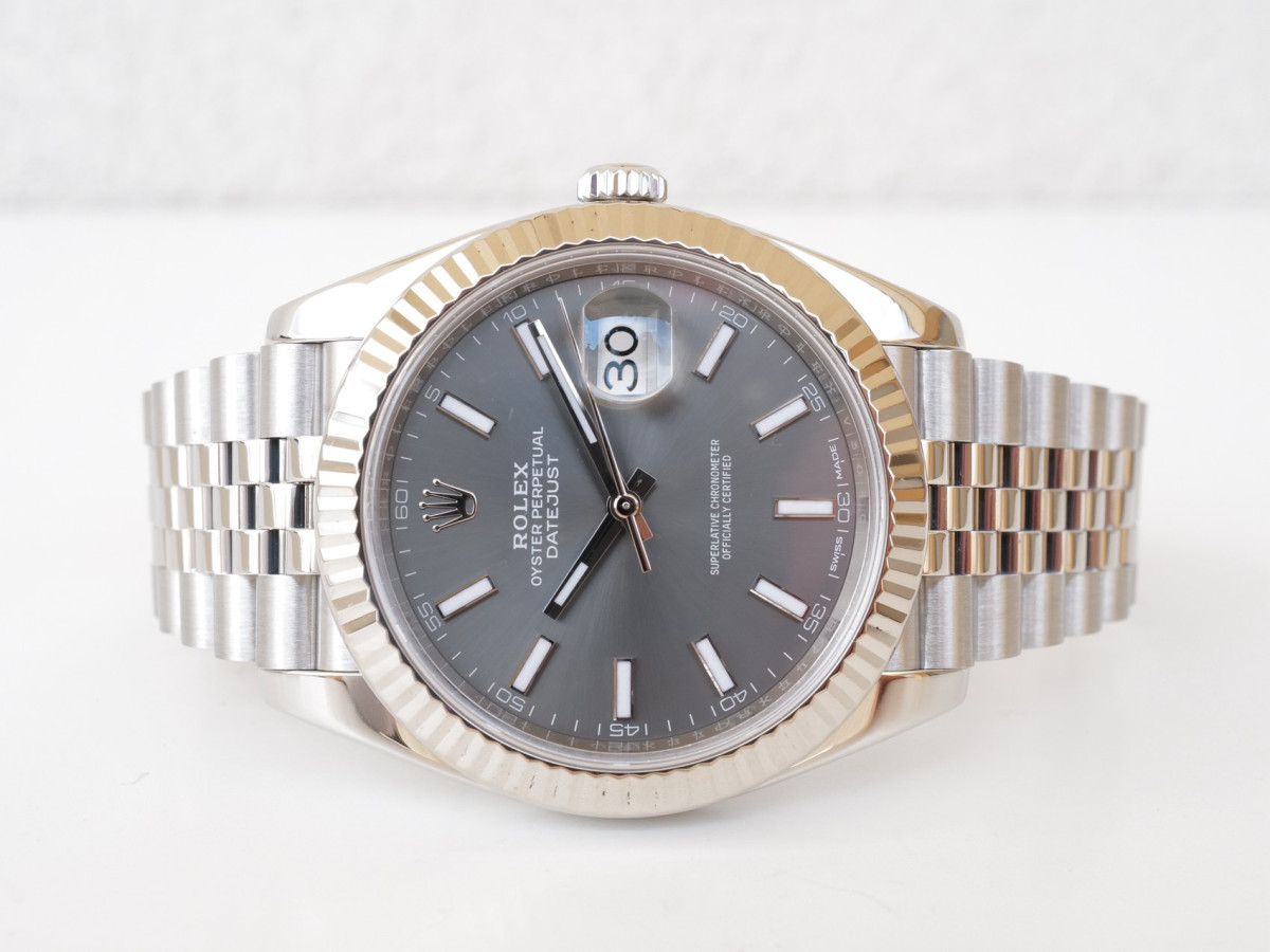 Швейцарський годинник Rolex Datejust 41 Rhodium Dial Jubilee