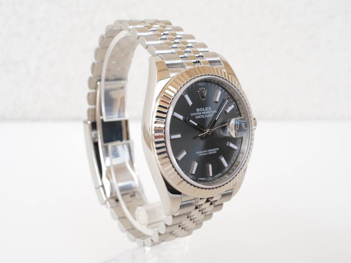 Швейцарський годинник Rolex Datejust 41 Rhodium Dial Jubilee