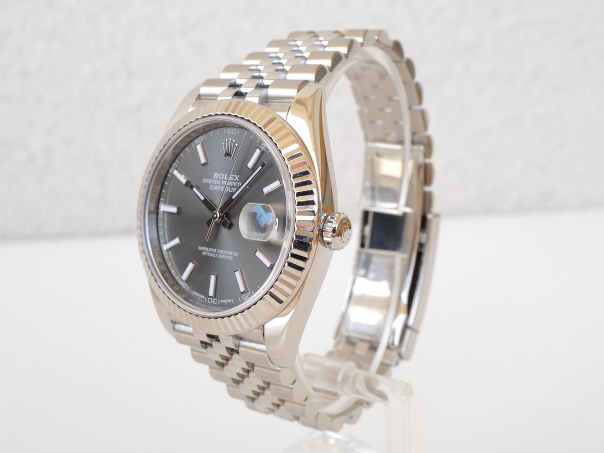 Швейцарський годинник Rolex Datejust 41 Rhodium Dial Jubilee