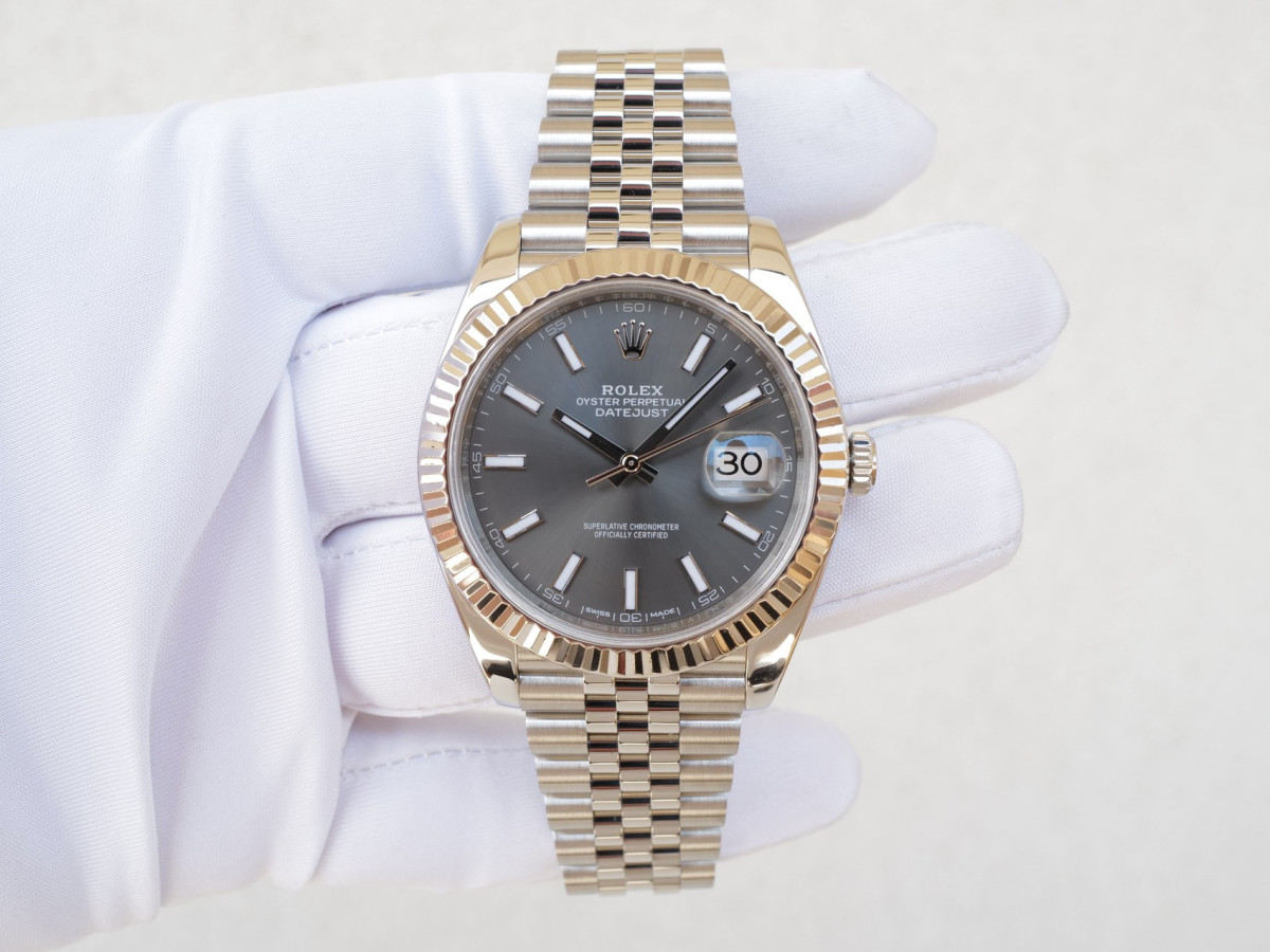 Швейцарський годинник Rolex Datejust 41 Rhodium Dial Jubilee