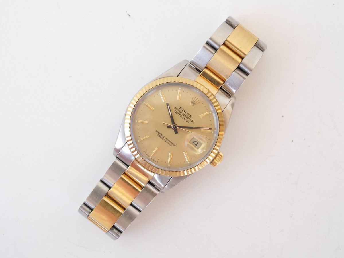 Швейцарський годинник Rolex Datejust 36 Oyster Gold Steel Champagne Dial