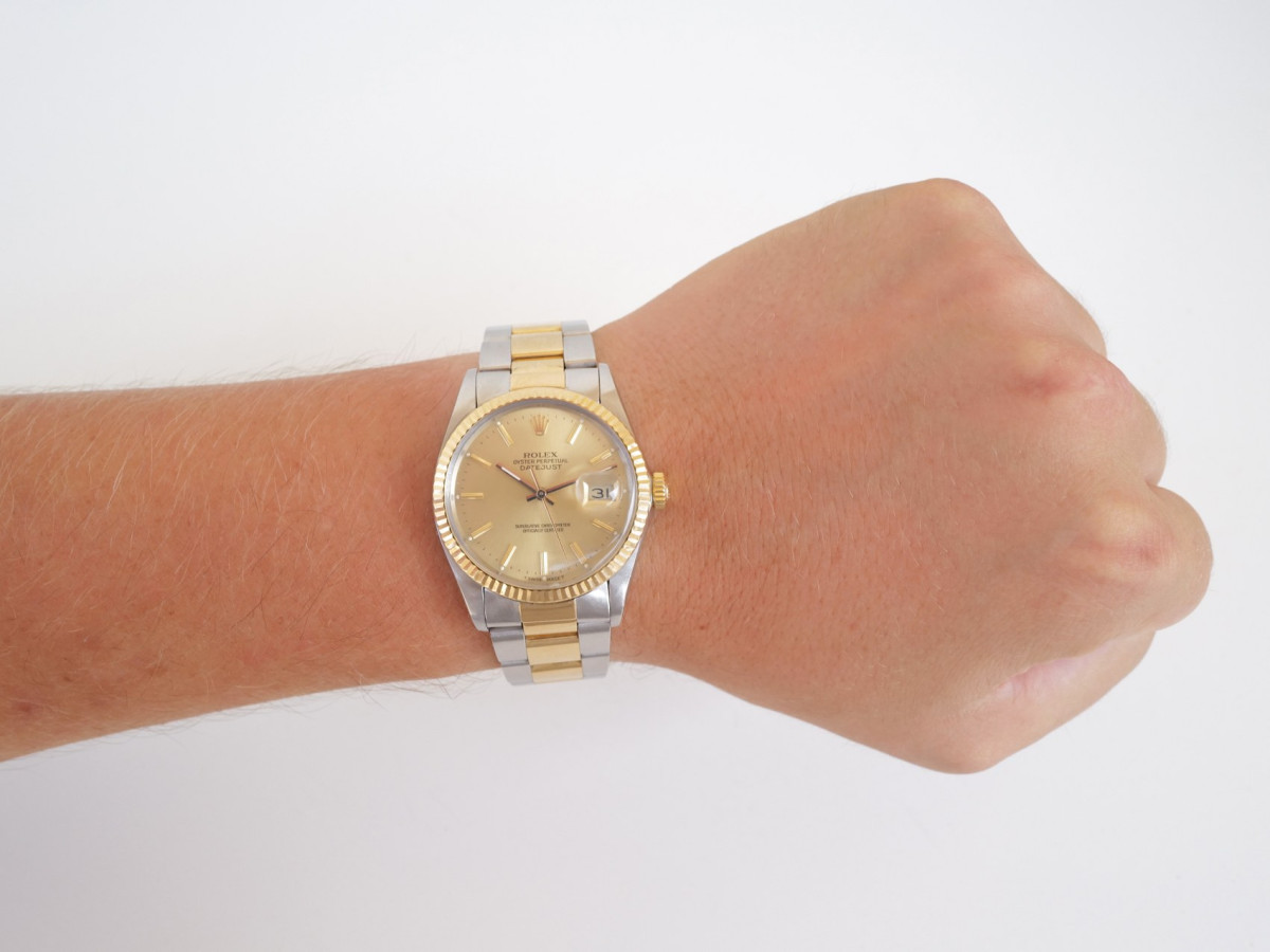 Швейцарський годинник Rolex Datejust 36 Oyster Gold Steel Champagne Dial