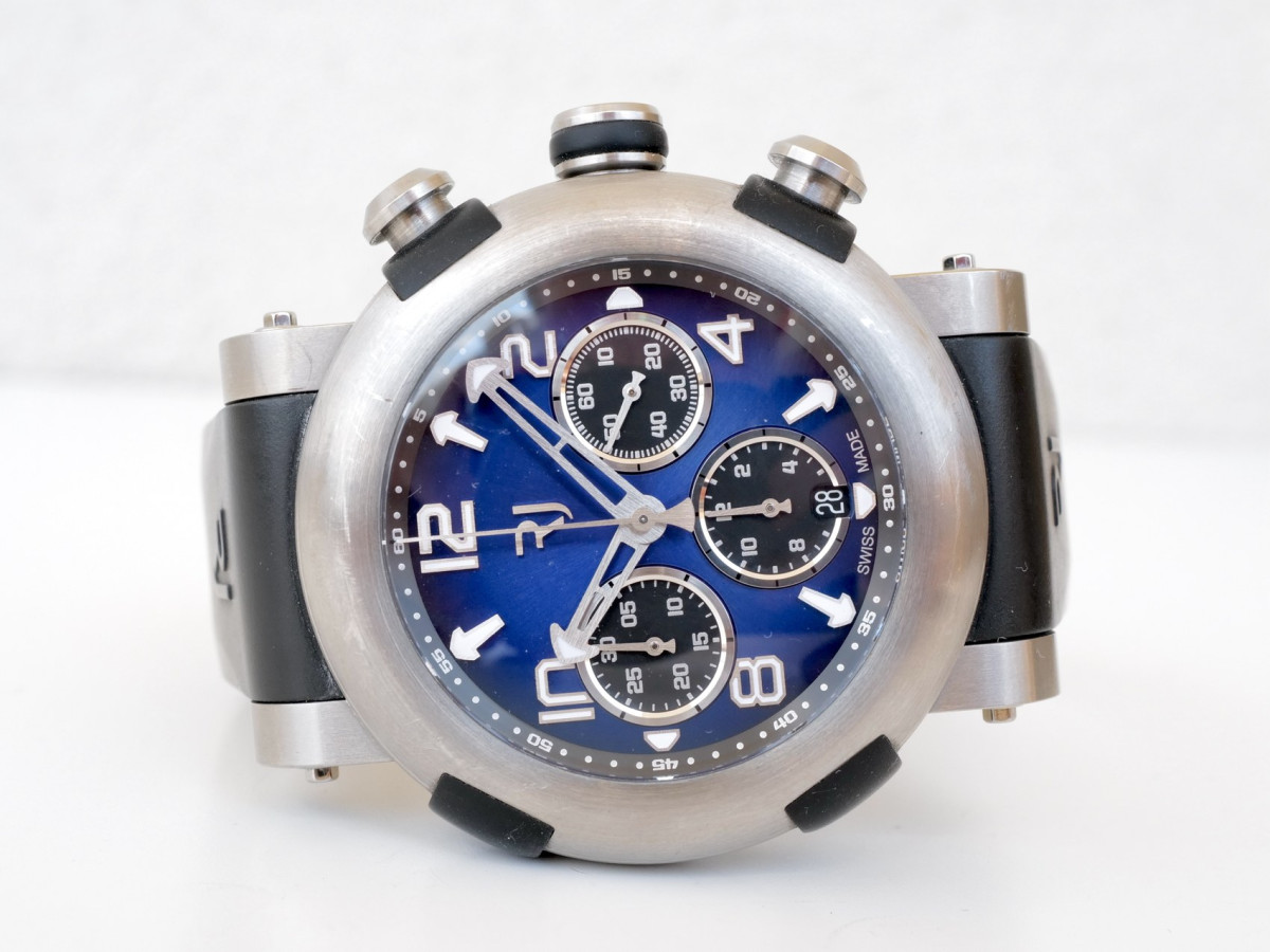 Швейцарський годинник Romain Jerome Arraw Titanium Blue 45