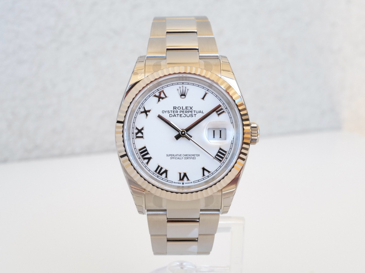 Швейцарские часы Rolex Datejust 36 Oyster White Roman Dial (2024)