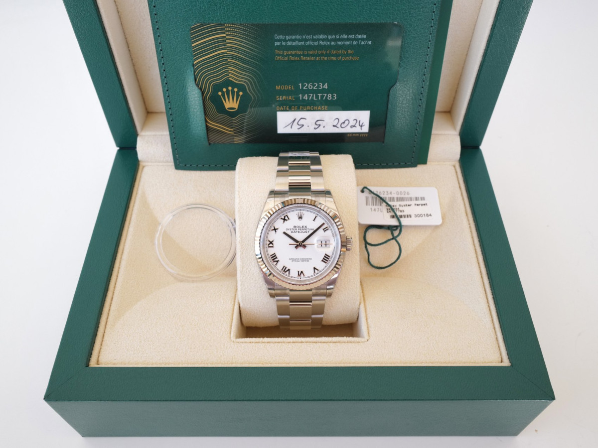 Швейцарские часы Rolex Datejust 36 Oyster White Roman Dial (2024)