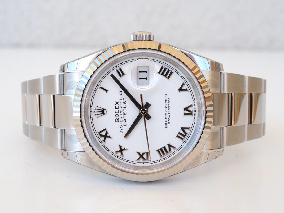 Швейцарские часы Rolex Datejust 36 Oyster White Roman Dial (2024)