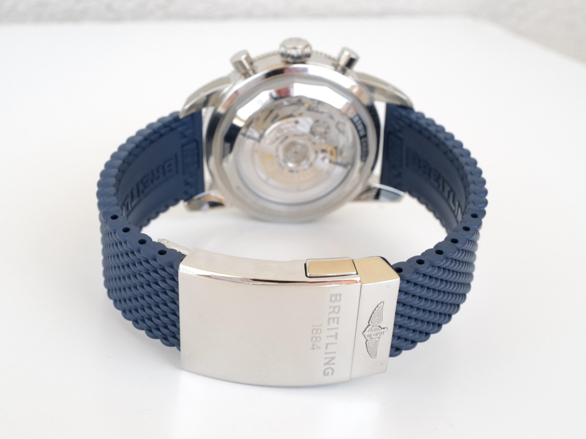 Швейцарские часы Breitling Superocean Heritage B01 Chronograph Blue 44