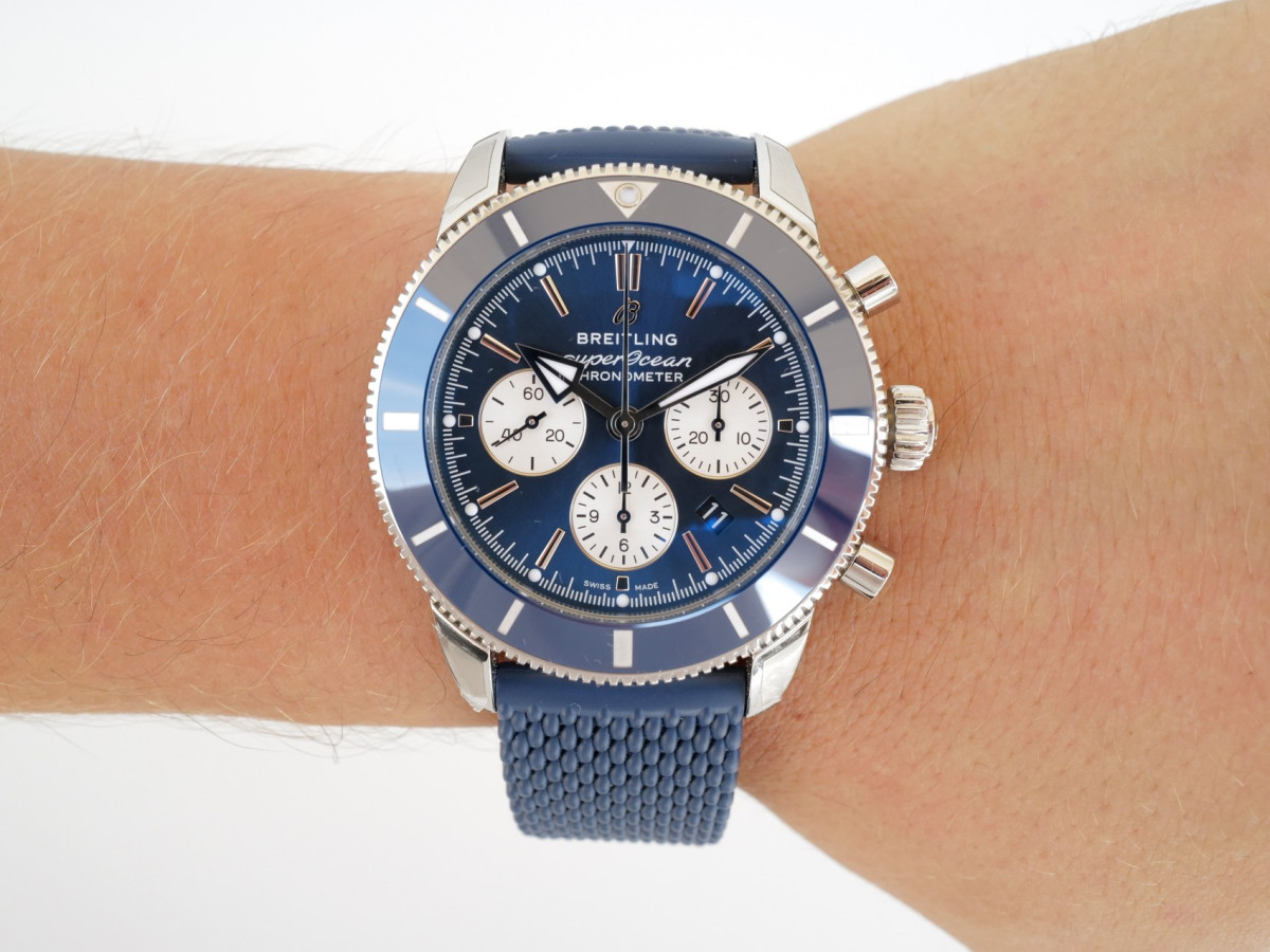 Швейцарские часы Breitling Superocean Heritage B01 Chronograph Blue 44