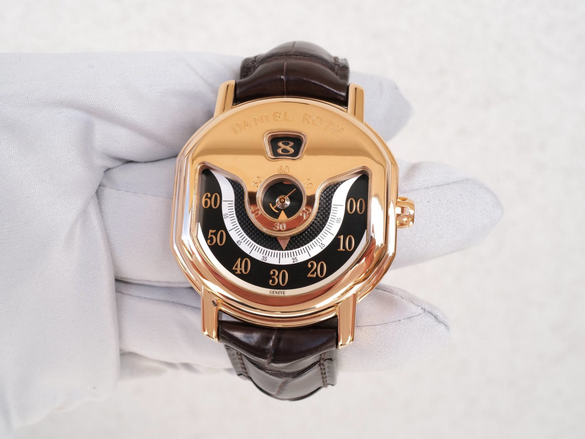 Швейцарские часы Daniel Roth Ellipsocurvex Papillon Jumping Hour 18K Rose Gold Limited Edition