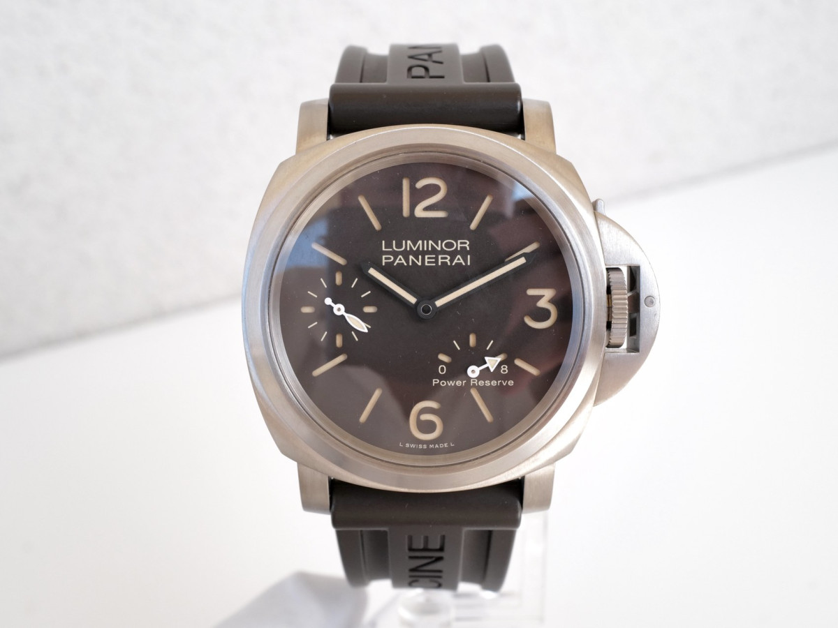 Швейцарские часы Panerai Luminor 8 Days Power Reserve Titanium 44