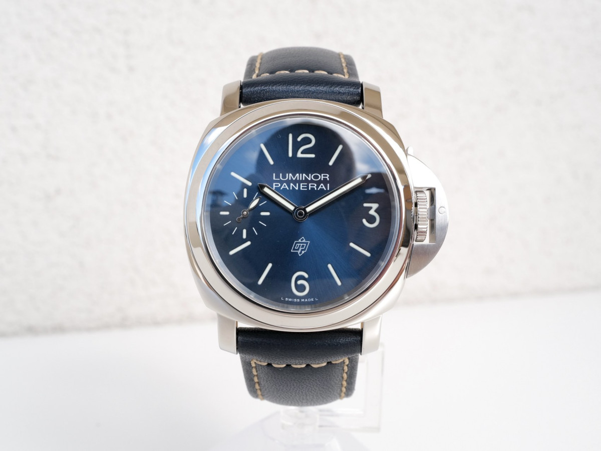 Швейцарские часы Panerai Luminor Blue Mare 44