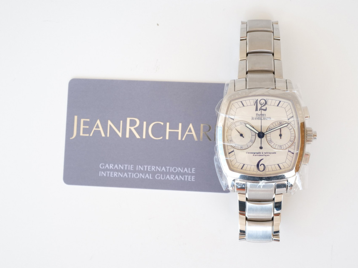 Швейцарський годинник Daniel JeanRichard Grand TV Screen Chronograph Rattrapante