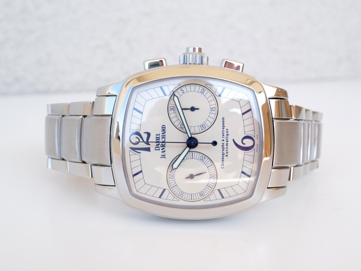 Швейцарський годинник Daniel JeanRichard Grand TV Screen Chronograph Rattrapante