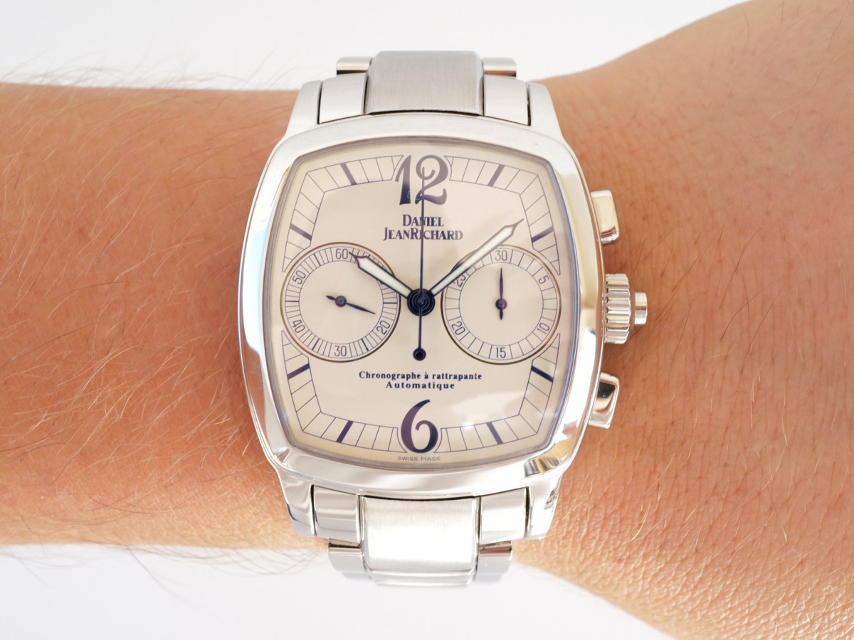 Швейцарський годинник Daniel JeanRichard Grand TV Screen Chronograph Rattrapante