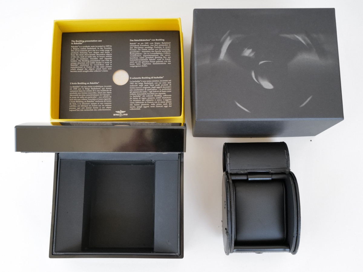 Швейцарские часы Breitling Galactic 36 MOP Diamond Dial